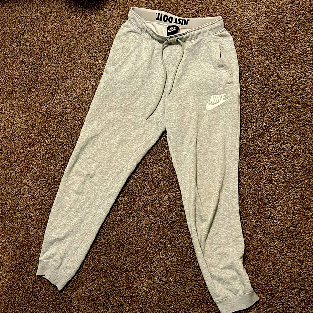 Grey Nike sweatpants size S